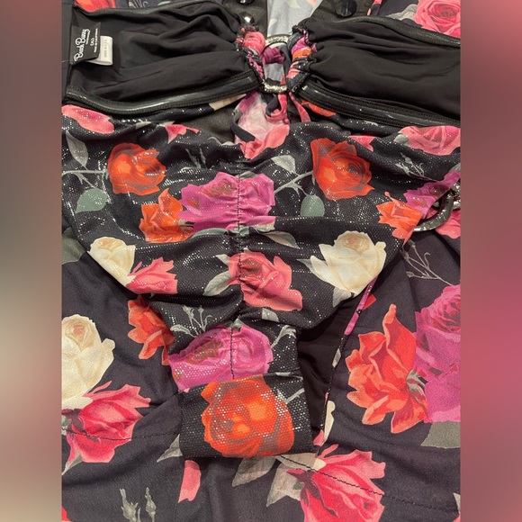 3 piece set: NWT beach bunny bikini XL set plus one size coverup - Picture 6 of 15